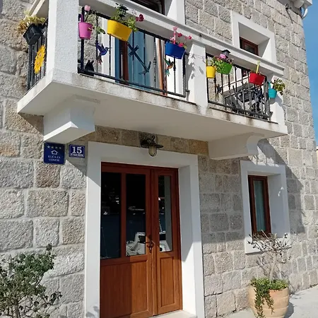 Holiday home Kuca Za Odmor Deni Veliki Drvenik