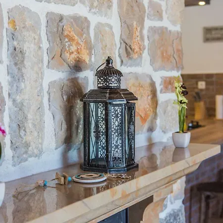 Kuca Za Odmor Deni Holiday home Veliki Drvenik