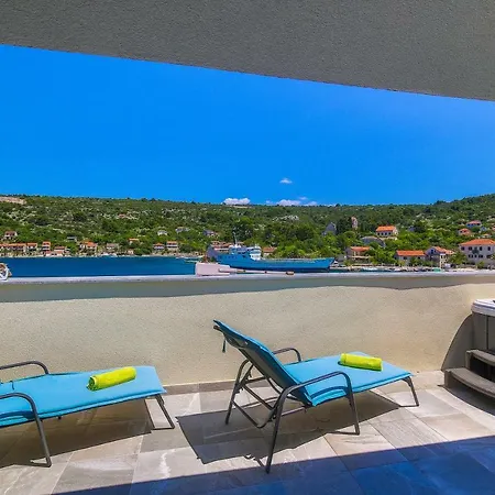 Holiday home Kuca Za Odmor Deni Veliki Drvenik
